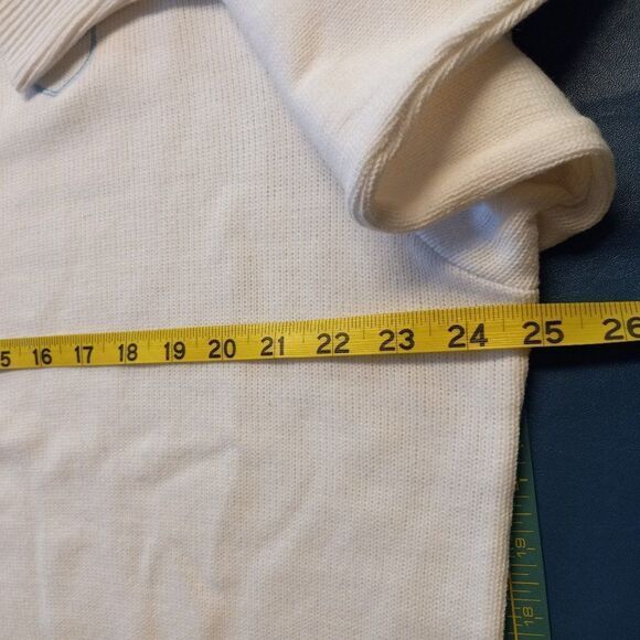 NWT Vintage IHC White XL Long Sleeve School Apparel Sweater - Picture 2 of 5